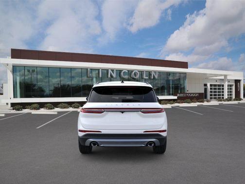 Pristine White Metallic Tri-Coat 2026 Lincoln Corsair Premiere