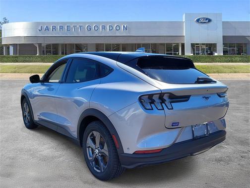 2022 Ford Mustang Mach-E Select