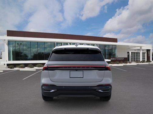 Gray Matter Metallic Clearcoat 2026 Lincoln Nautilus Premiere