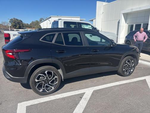 2025 Chevrolet Trax FWD 2RS