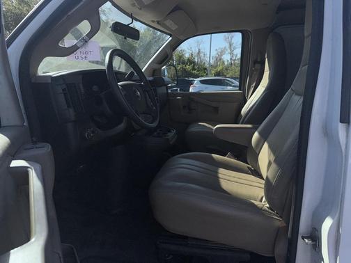 2020 Chevrolet Express 2500 RWD 2500 Extended Wheelbase WT