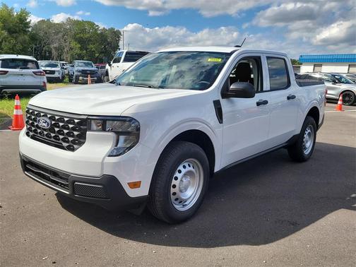 2025 Ford Maverick XL