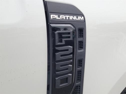 2026 Ford F-250 Platinum