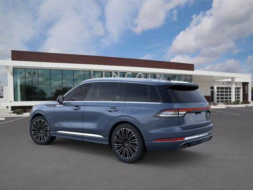 Whisper Blue Metallic Clearcoat 2026 Lincoln Aviator Black Label AWD