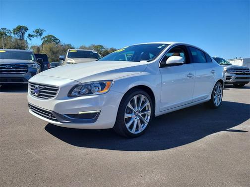 2017 Volvo S60 Inscription T5