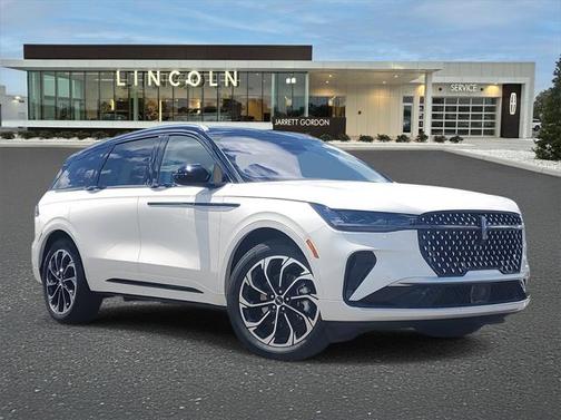 2025 Lincoln Nautilus Reserve