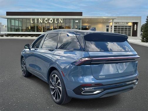 2025 Lincoln Nautilus Black Label