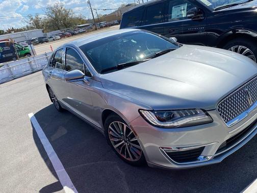 2020 Lincoln MKZ Standard