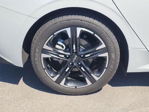 Wolf Gray 2024 Kia K5 GT-Line