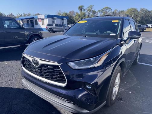 2021 Toyota Highlander LE