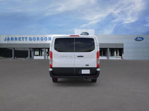 2025 Ford Transit-350 XL