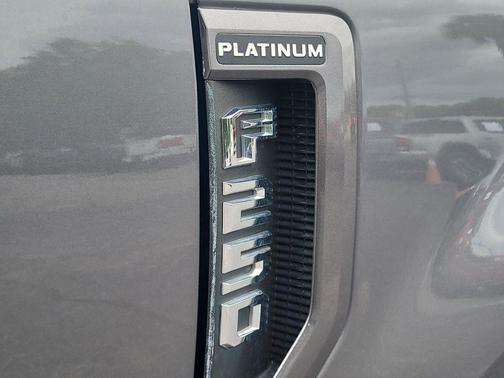 CARBONIZE GRAY 2022 Ford F-250 Platinum