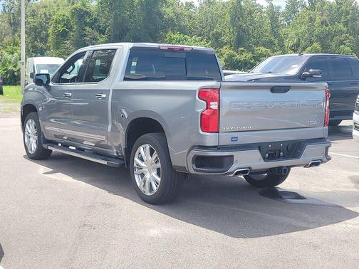 Sterling Gray Metallic 2025 Chevrolet Silverado 1500 High Country