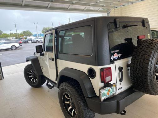2017 Jeep Wrangler Sport