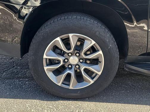 Black 2021 Chevrolet Suburban LS