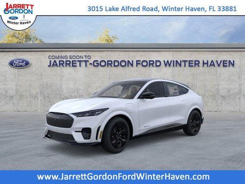 Star White Metallic Tri-Coat 2026 Ford Mustang Mach-E GT