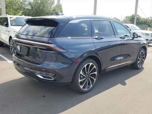 2024 Lincoln Nautilus Black Label