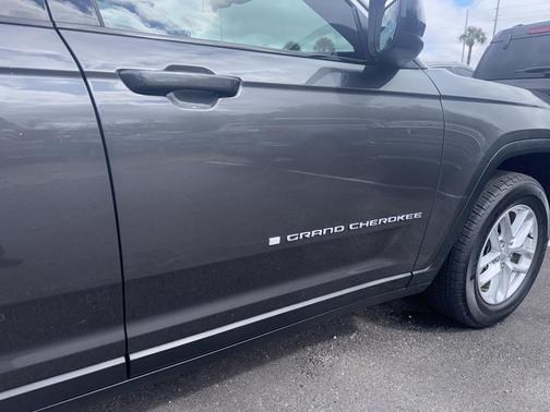 2024 Jeep Grand Cherokee Laredo