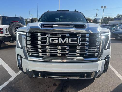 2024 GMC Sierra 3500 Denali