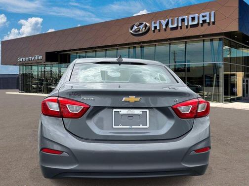 Satin Steel Gray Metallic 2018 Chevrolet Cruze LT