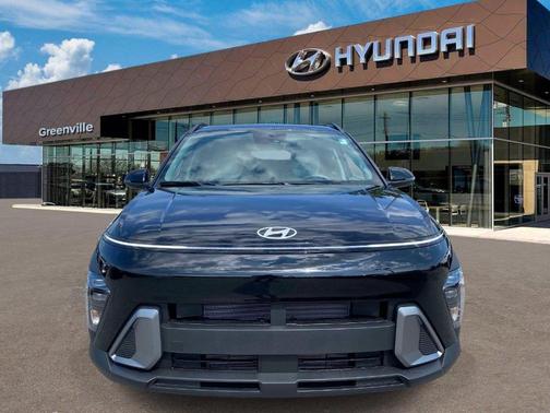 Abyss Black Pearl 2026 Hyundai KONA SEL Sport