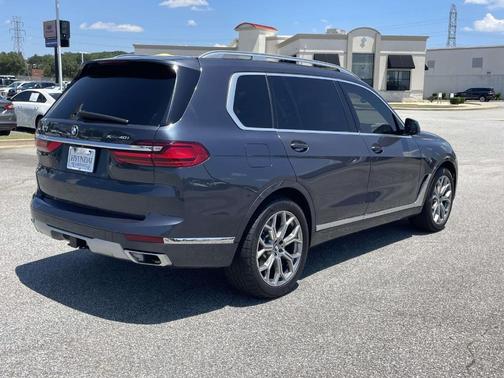 Metallic 2021 BMW X7 xDrive40i