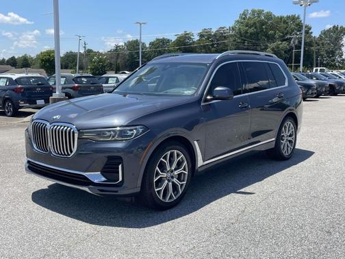 Metallic 2021 BMW X7 xDrive40i