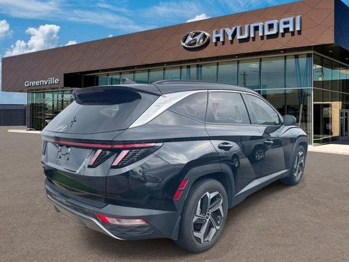 Phantom Black 2022 Hyundai TUCSON Limited