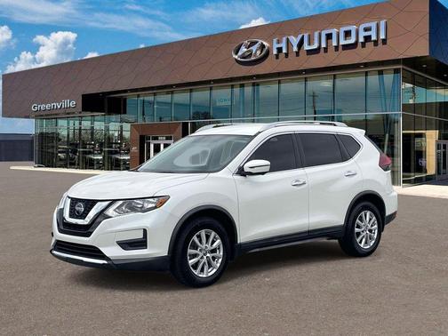 White 2018 Nissan Rogue SV