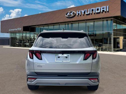 Shimmering Silver 2026 Hyundai TUCSON SEL