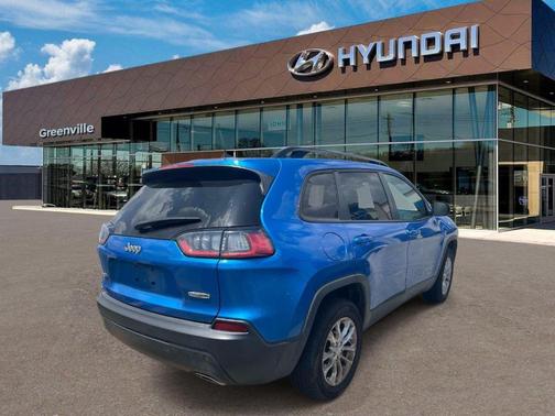 Hydro Blue Pearlcoat 2022 Jeep Cherokee Latitude Lux