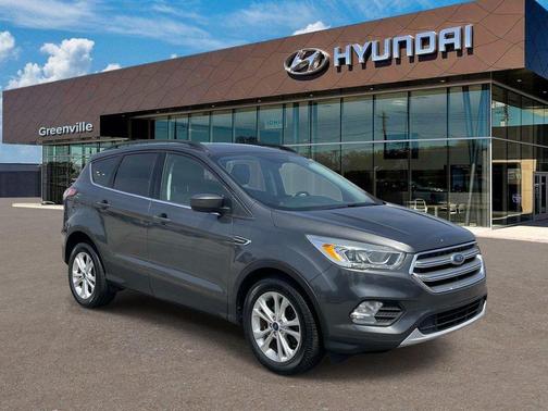Magnetic Metallic 2017 Ford Escape SE