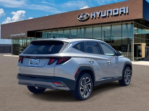 Shimmering Silver 2026 Hyundai TUCSON SEL