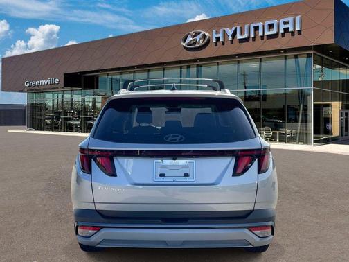 Shimmering Silver 2026 Hyundai TUCSON SEL