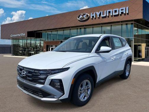 White Pearl 2026 Hyundai TUCSON SE