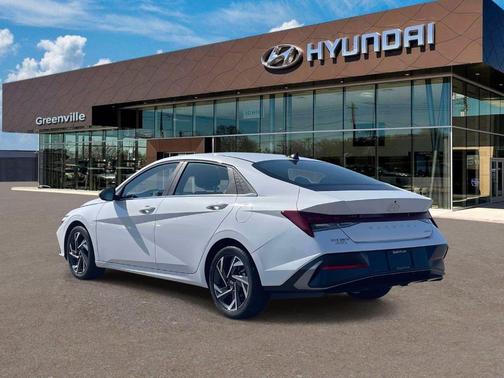White 2025 Hyundai ELANTRA Limited