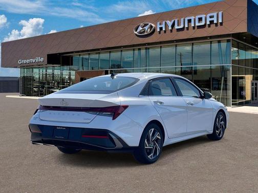 White 2025 Hyundai ELANTRA Limited