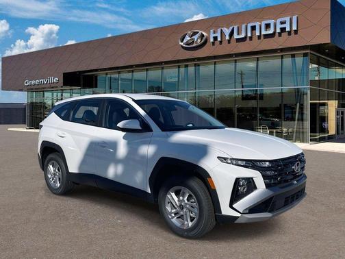 White Pearl 2026 Hyundai TUCSON SE