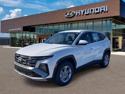 White Pearl 2026 Hyundai TUCSON SE