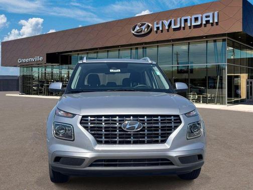 Shimmering Silver 2025 Hyundai VENUE SEL