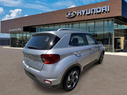 Shimmering Silver 2025 Hyundai VENUE SEL