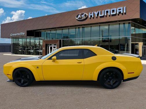 Yellow 2017 Dodge Challenger R/T Scat Pack