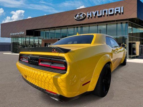 Yellow 2017 Dodge Challenger R/T Scat Pack