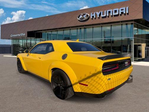 Yellow 2017 Dodge Challenger R/T Scat Pack