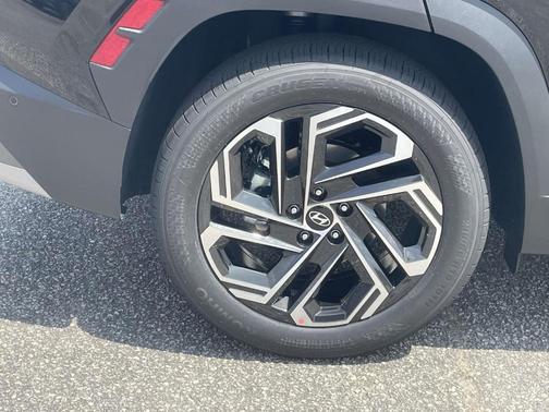Phantom Black 2026 Hyundai TUCSON Limited
