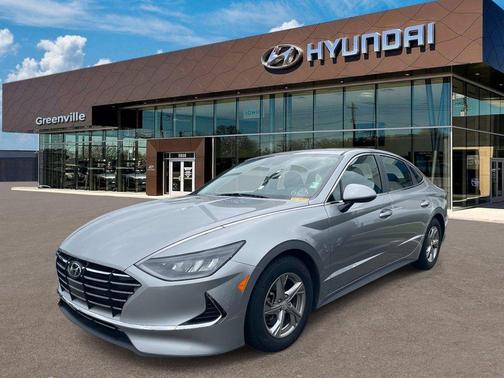Shimmering Silver Pearl 2022 Hyundai SONATA SE