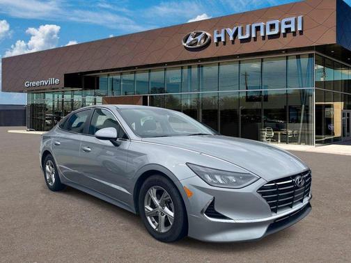 Shimmering Silver Pearl 2022 Hyundai SONATA SE