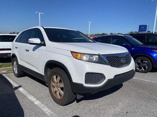 Snow White Pearl 2013 Kia Sorento LX