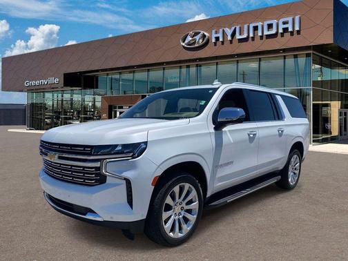 Iridescent Pearl Tricoat 2023 Chevrolet Suburban Premier