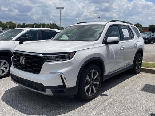 Platinum White Pearl 2023 Honda Pilot Touring